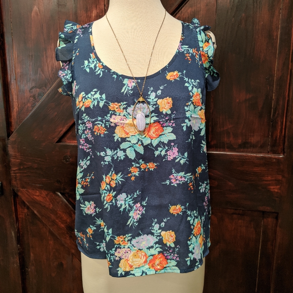 Floral tank size M